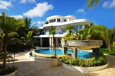 Sosua 7BR + 2 Suites Hollywood Style Villa