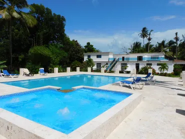 Sosua 10BR + 2 Suites Party Compound